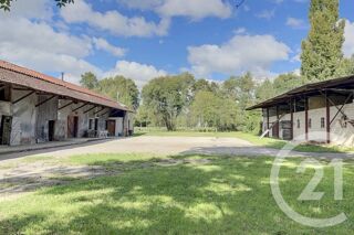 vente Maison - 6 pièce(s) - 400 m² Curciat-Dongalon (01560)