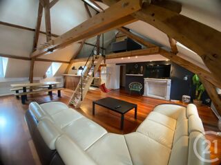  Appartement à louer 6 pièces 159 m²
