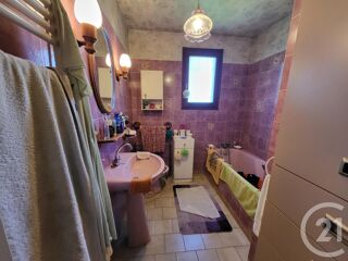  Maison � vendre 4 pi�ces 180 m�