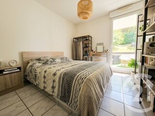  Appartement à louer 2 pièces 44 m²