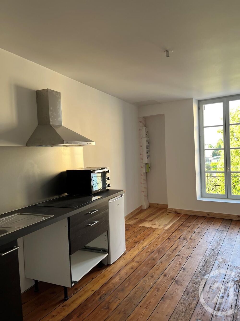 CENTURY 21 LGI IMMO vous propose, au coeur de BAZAS, ce ....