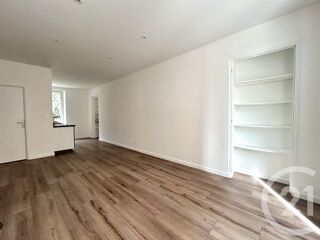  Appartement à louer 1 pièce 28 m²