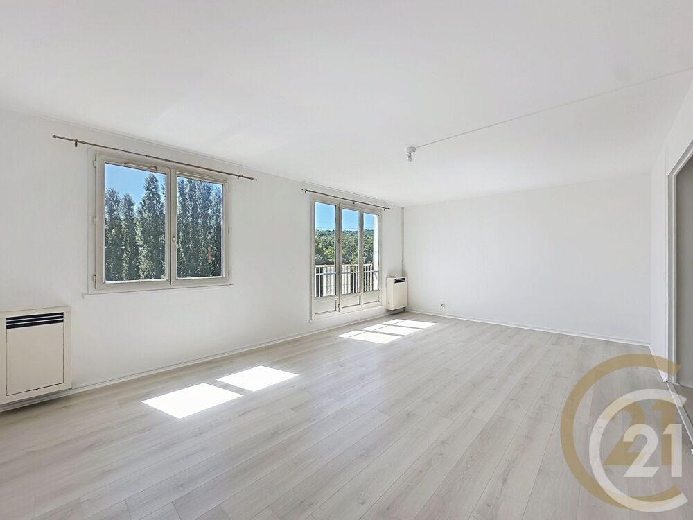 Dans notre agence immobilière CENTURY 21 Bruno Ferrand d....