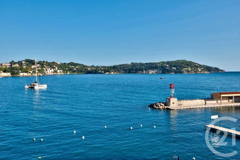 VILLEFRANCHE SUR MER : Idéalement situé en 1ère ligne fa....