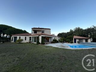  Maison à louer 4 pièces 210 m²
