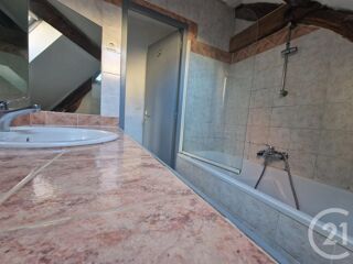  Appartement à louer 4 pièces 72 m²