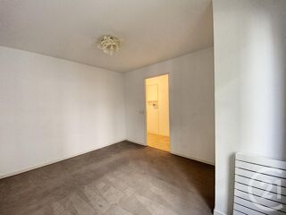  Appartement à louer 2 pièces 37 m²
