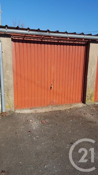  Parking / Garage à louer 15 m²