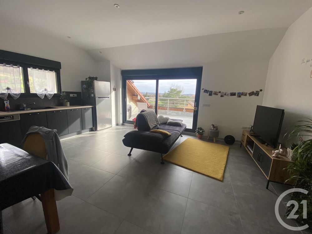 location Appartement - 5 pièce(s) - 115 m² Luze (70400)