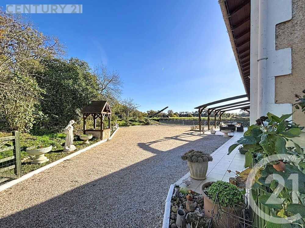 vente Maison - 6 pièce(s) - 284 m² Montpon-Ménestérol (24700)