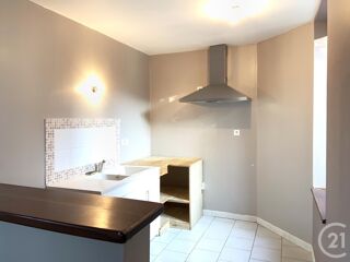  Appartement à louer 2 pièces 45 m²