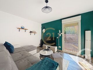  Appartement à louer 3 pièces 61 m²