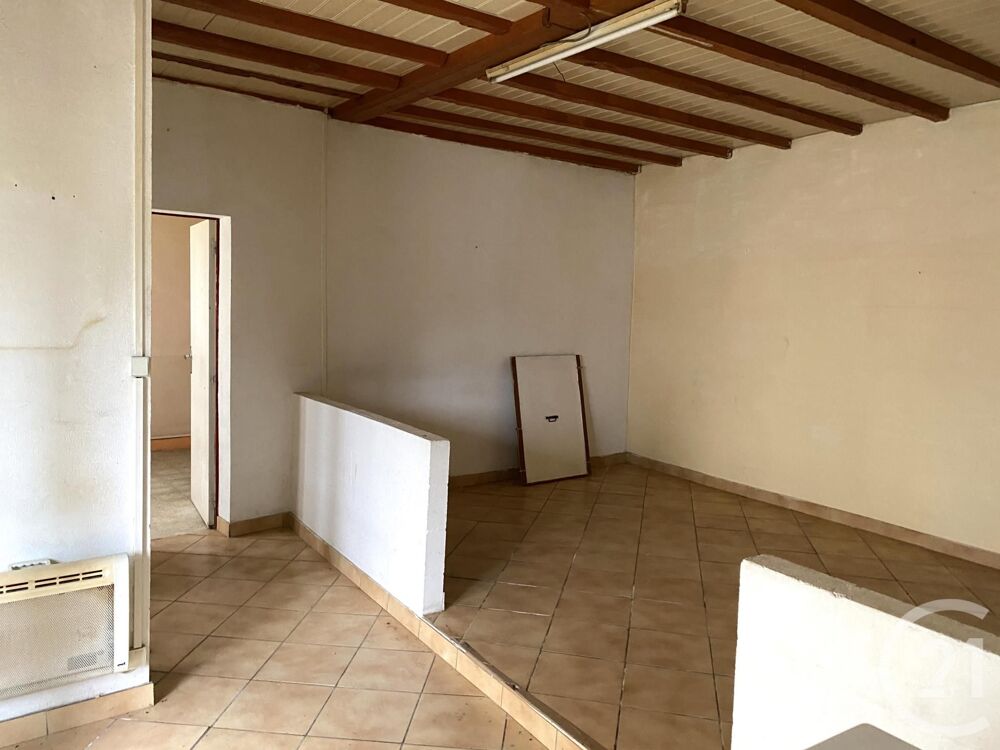 Découvrez cette maison de plain-pied à Boulleret, avec s....