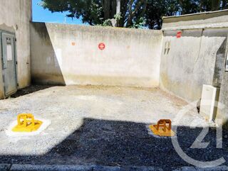  Parking / Garage � louer 13 m�