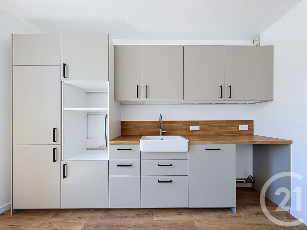 location Appartement - 3 pièce(s) - 97 m² Saint-Girons (09200)