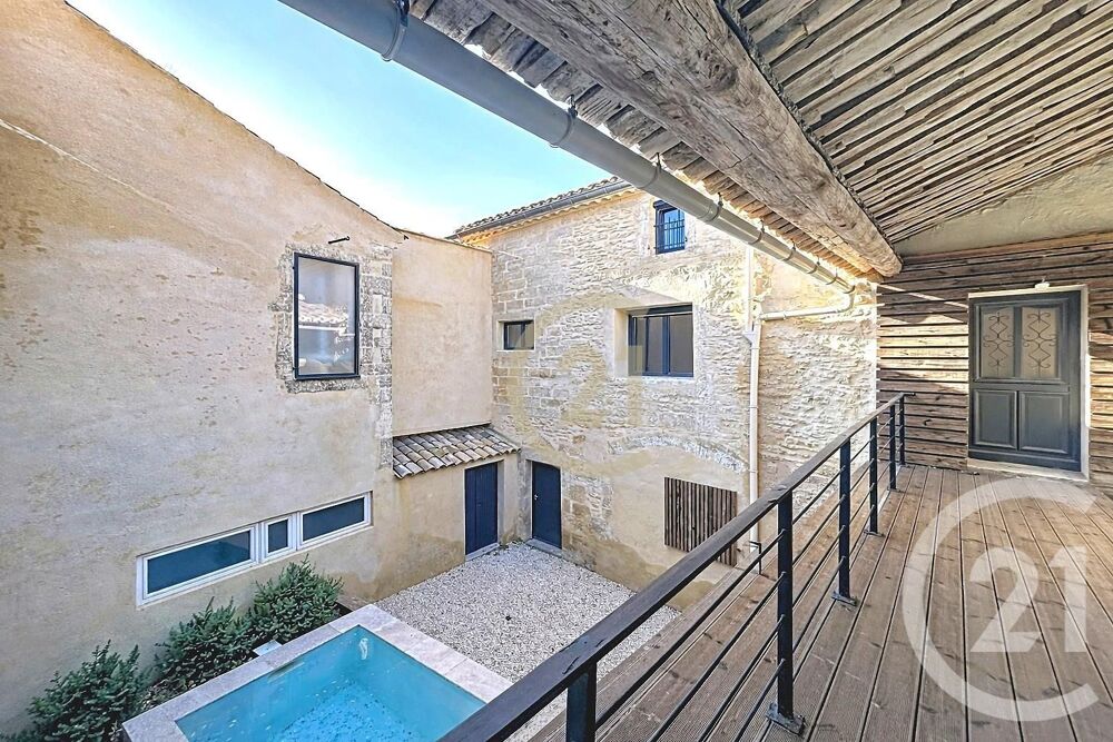 - **Maison de village en pierre entièrement rénovée avec....