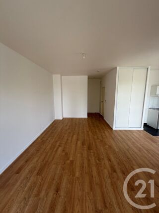  Appartement à louer 1 pièce 38 m²
