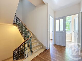  Maison à vendre 11 pièces 321 m²
