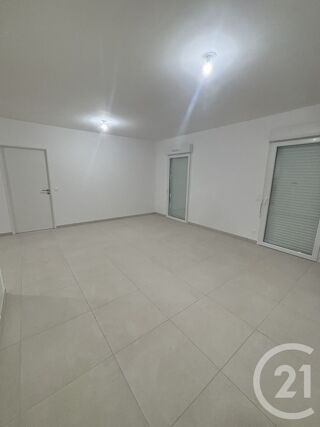  Appartement à louer 2 pièces 62 m²