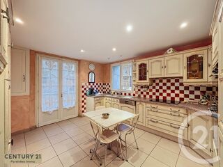  Maison � vendre 5 pi�ces 220 m�