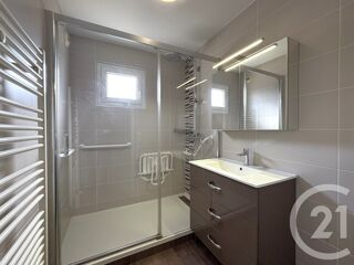  Appartement � louer 4 pi�ces 83 m�