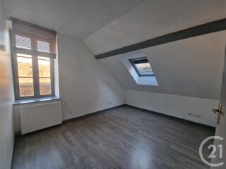  Appartement à louer 4 pièces 72 m²