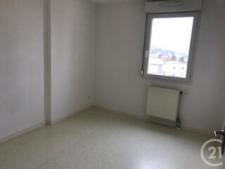  Appartement à louer 3 pièces 64 m²