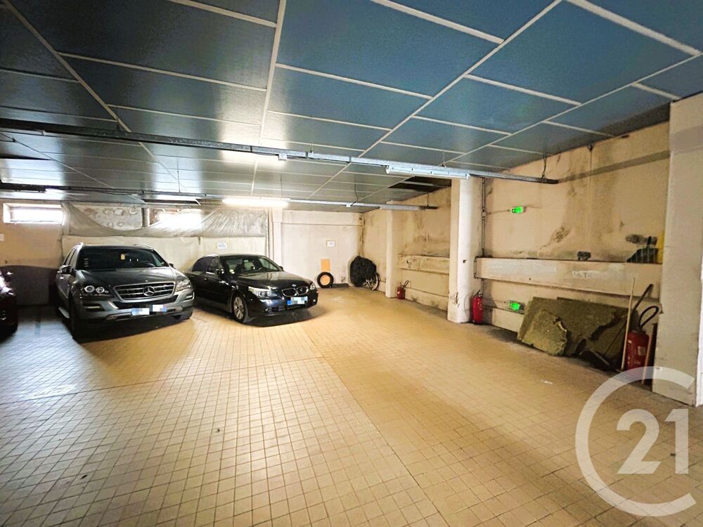 vente Parking / Garage - 370 m² Calais (62100)