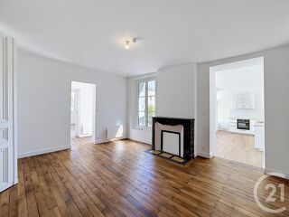  Appartement à louer 3 pièces 96 m²