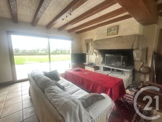  Maison  vendre 9 pices 324 m