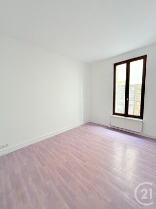  Immeuble � vendre 128 m�