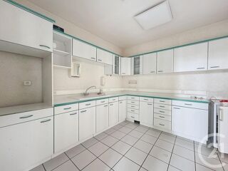  Appartement à louer 4 pièces 80 m²