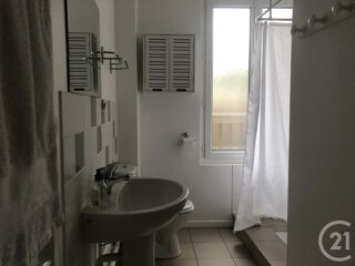  Appartement à louer 2 pièces 42 m²