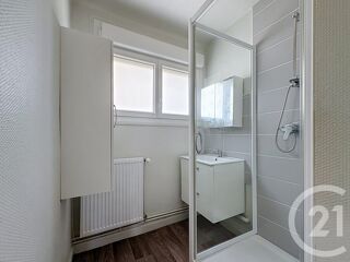  Appartement à louer 3 pièces 51 m²