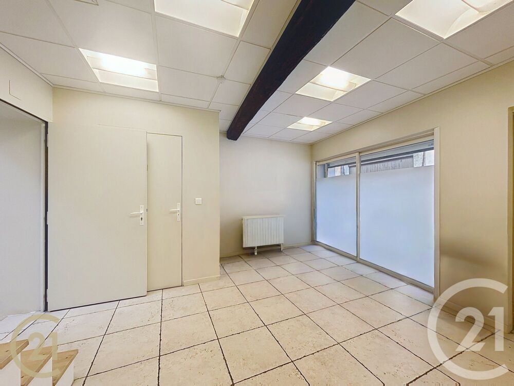 location Appartement - 1 pièce(s) - 82 m² Moret-sur-Loing (77250)
