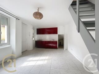 Appartement à louer 2 pièces 31 m²