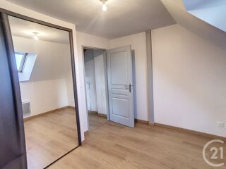  Appartement à louer 3 pièces 65 m²