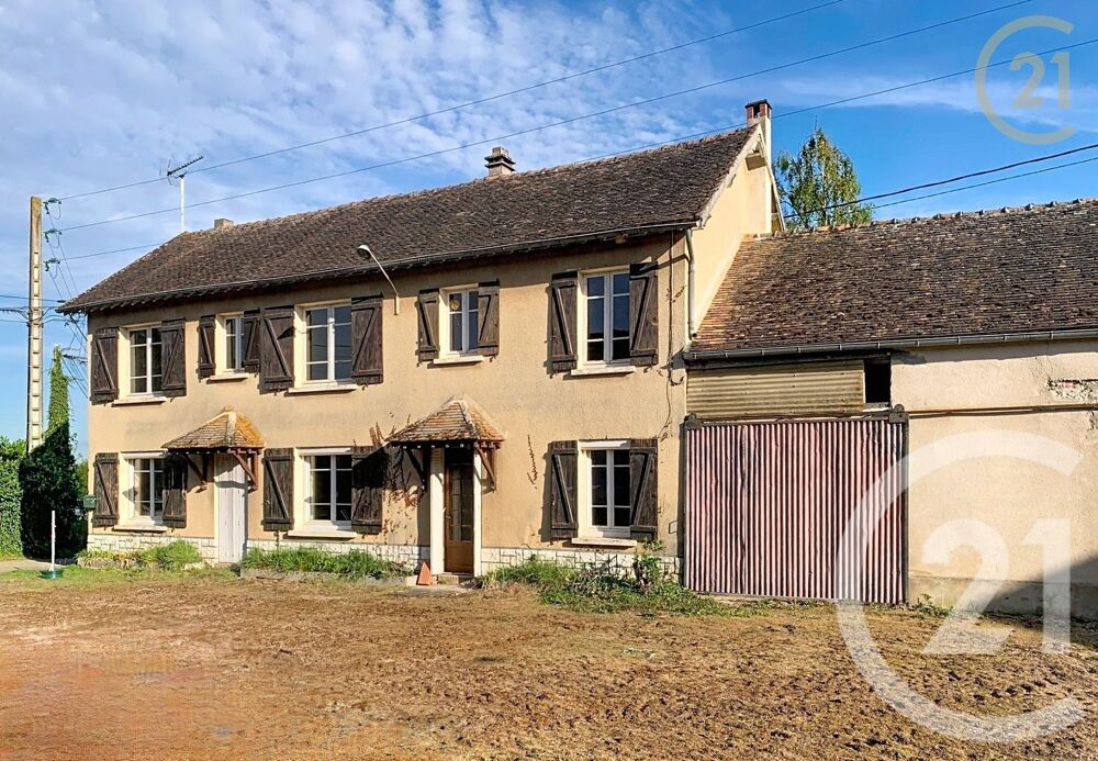 Maison 5 pièces 328 m² · à Villemer · 328 m² · 190 000 €