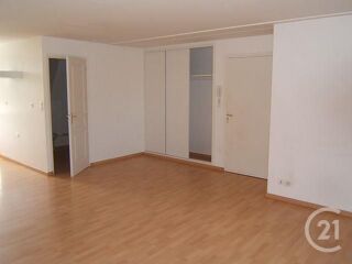  Appartement à louer 1 pièce 31 m²