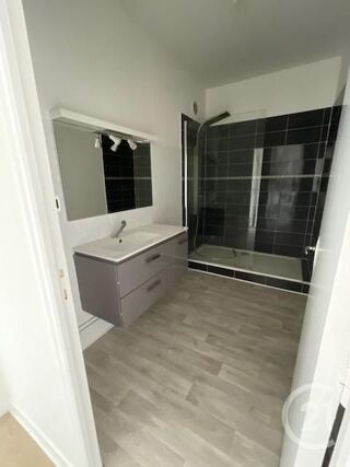  Immeuble � vendre 240 m�