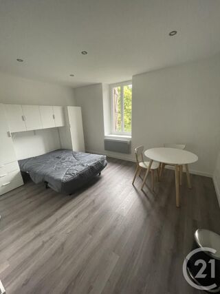  Appartement à louer 1 pièce 21 m²