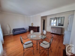  Appartement à louer 4 pièces 110 m²