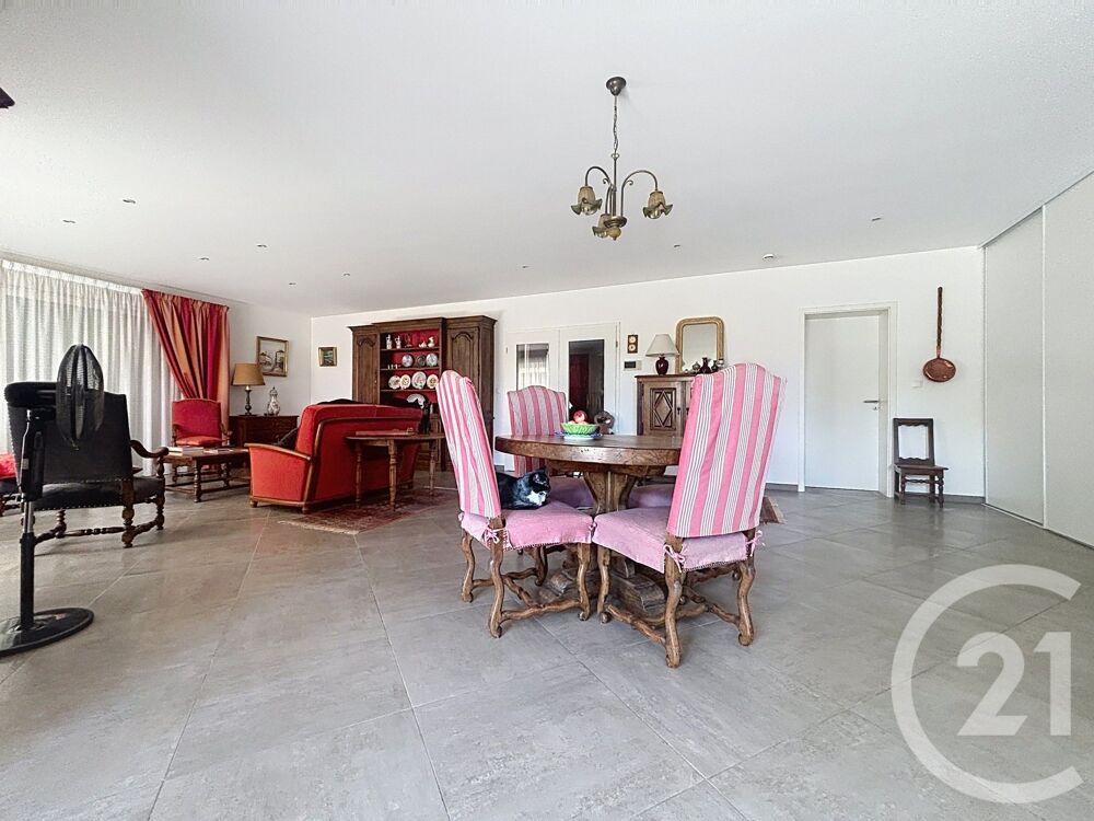 location Maison - 4 pièce(s) - 160 m² Lure (70200)