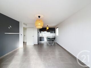  Appartement à louer 2 pièces 42 m²