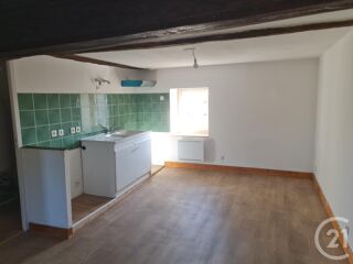  Appartement à louer 4 pièces 93 m²