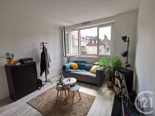  Appartement à louer 3 pièces 49 m²