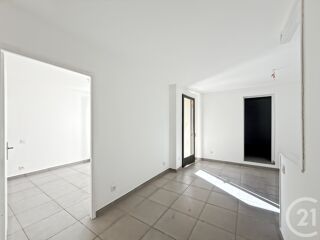  Appartement  vendre 2 pices 79 m