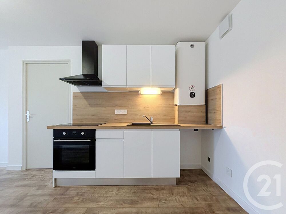 location Appartement - 2 pièce(s) - 35 m² Navenne (70000)