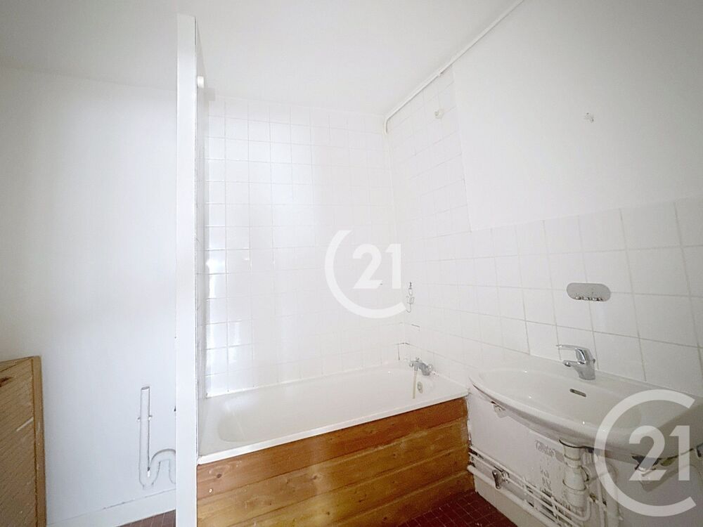 Century 21 agence du théâtre, vous propose à la vente à ....