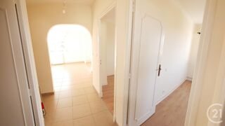  Appartement � louer 3 pi�ces 82 m�